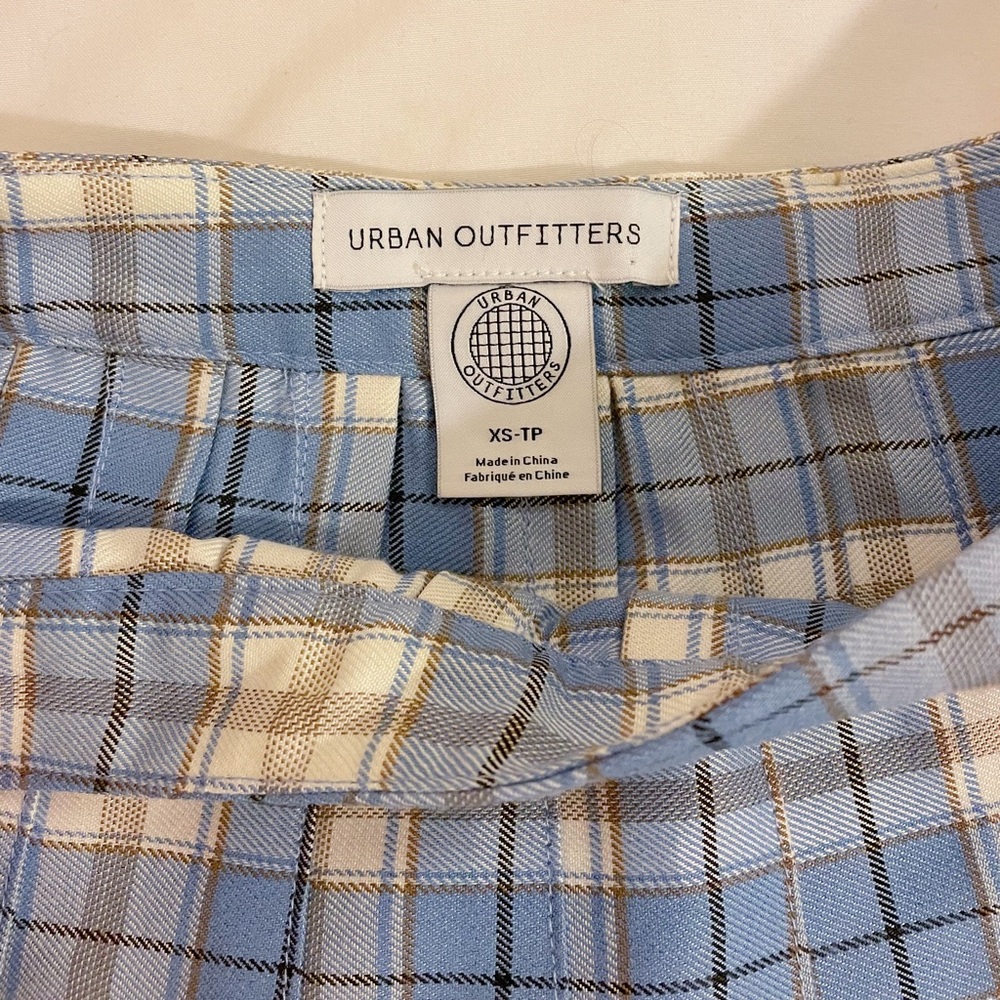 UO Plaid Mini Skirt - Picture 4 of 5
